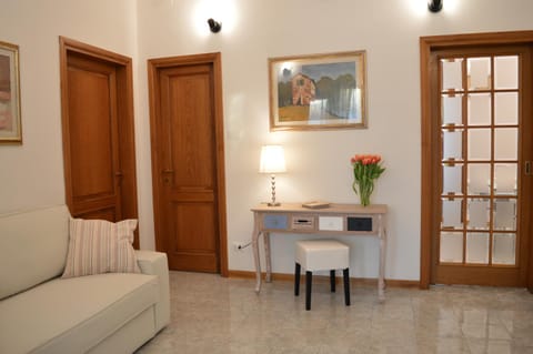Godi Fiorenza Suite Condo in Florence
