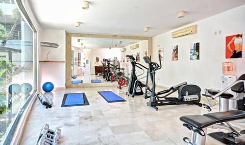 Fitness centre/facilities, air conditioner