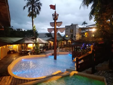 Activities, Evening entertainment, Swimming pool