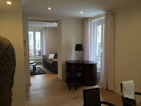 Bellechasse Apartments Copropriété in Paris