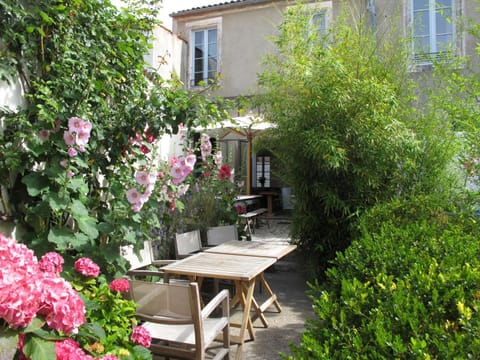 Hôtel Le Sénéchal Hotel in Nouvelle-Aquitaine