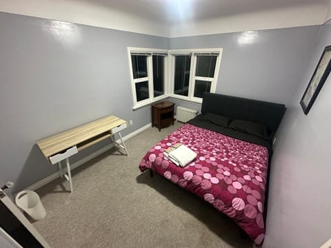 Artistic Apartment Near Downtown Apartment in Vancouver Island