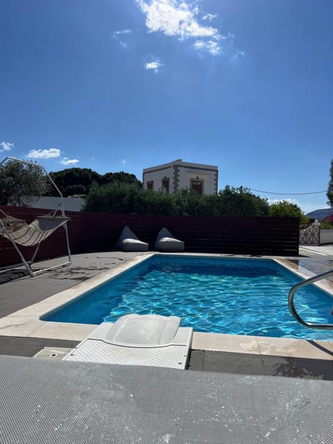 Day, Pool view, Swimming pool, sunbed