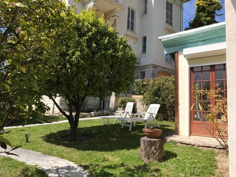 Garden, Garden, Balcony/Terrace