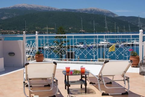 Balcony/Terrace, Mountain view, Sea view