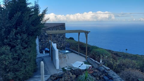 Casa El Mirador House in La Palma