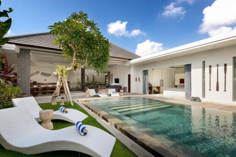 Garden, Seating area, Pool view, Swimming pool, Swimming pool