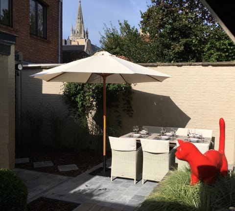 Property building, Day, Summer, Garden, Balcony/Terrace, On site, Garden view