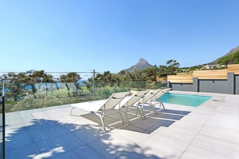 Patio, Mountain view, Swimming pool