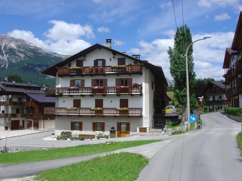 Daniela Apartment Condo in Cortina d Ampezzo