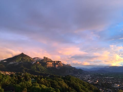 City view, City view, Mountain view, Mountain view, Sunset