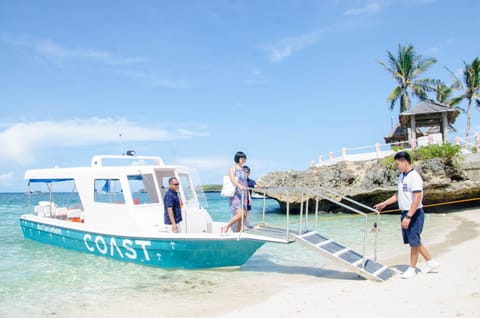 Coast Boracay Estância in Boracay
