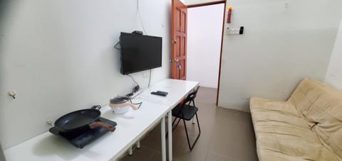 Mini Studio, Sg Besi LRT & MRT interchange Apartment in Kuala Lumpur City