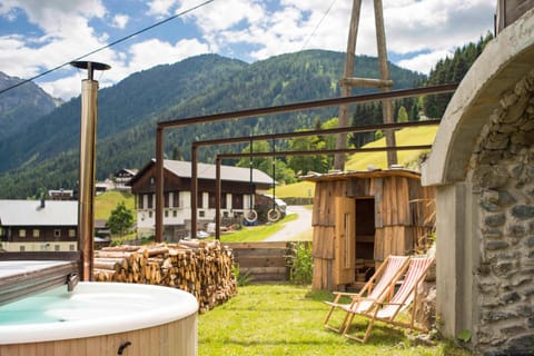 Garden, Hot Tub, Sauna, Garden view, Mountain view