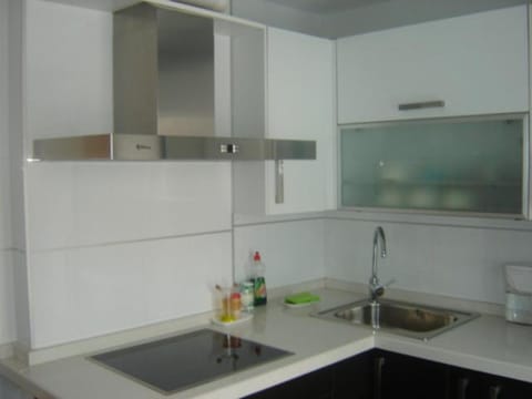 Apartamento Viveiro, Terraza Grande, 2 dormitorios 2 baños, piscinas, parking, tenis, club social Apartamento in A Mariña Occidental