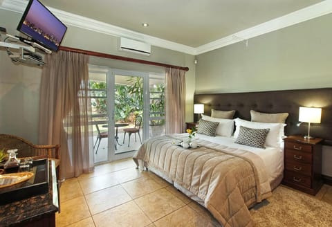 uShaka Manor Guest House Bed and Breakfast in Umhlanga