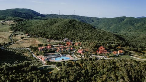 Borgo San Pecoraio Resort Apartment in Tuscany