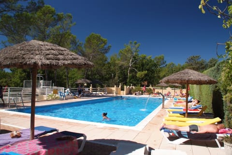 Camping Le Parc Campground/ 
RV Resort in Fayence