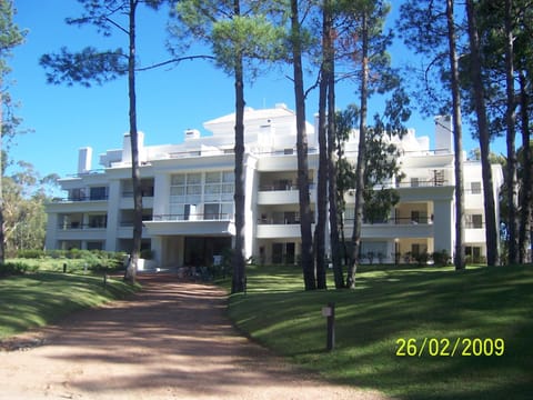 Facade/entrance, Garden