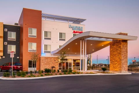 Fairfield Inn & Suites by Marriott San Antonio Brooks City Base Hotel in San Antonio