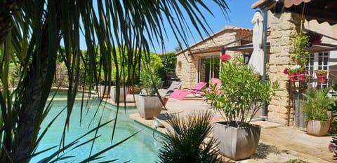 Patio, Garden view, Pool view, Swimming pool, sunbed