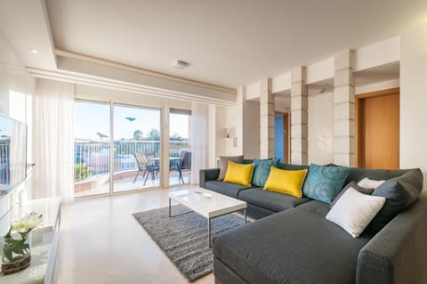 Magical Sea View with 3 Bedroom Condo in Eilat