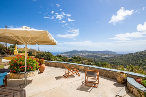 View (from property/room), Mountain view, Sea view, sunbed