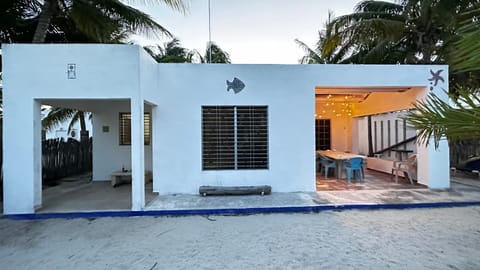 Casa De Los Peces House in State of Quintana Roo