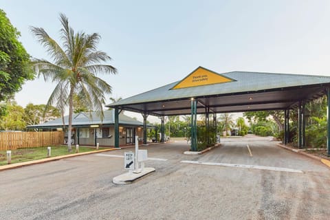 RAC Cable Beach Holiday Park Campground/ 
RV Resort in Cable Beach