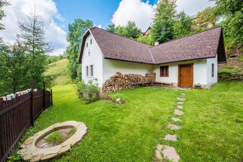 Facade/entrance, Garden