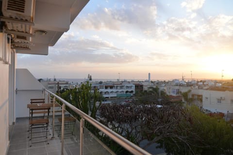 View (from property/room), City view, Sea view, Street view