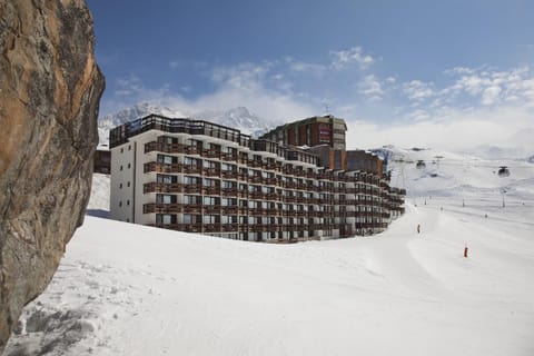 Property building, Winter