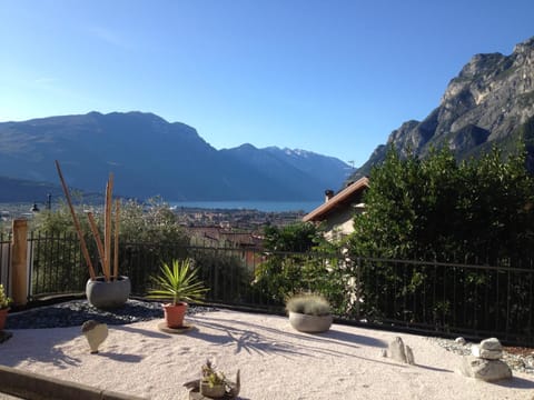 Balcony/Terrace, City view, Garden view, Lake view, Mountain view