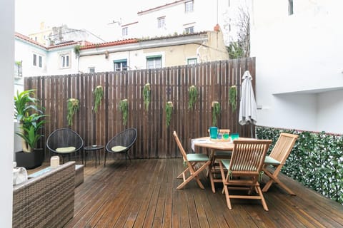 Gonzalos's Guest Apartments - Alfama Terrace Apartment in Lisbon