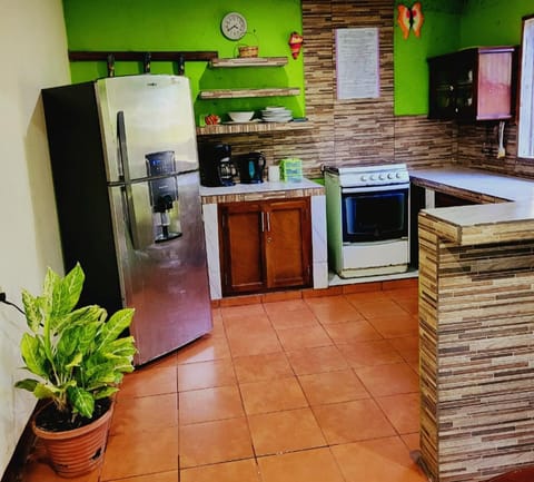 Hostal Casa Mauro Bed and Breakfast in Nicaragua