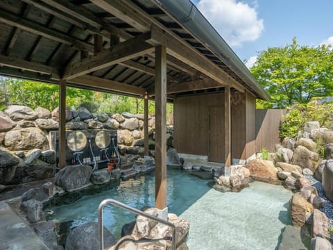 Hot Spring Bath, Open Air Bath