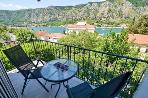 Bay View Apartments Condo in Dobrota