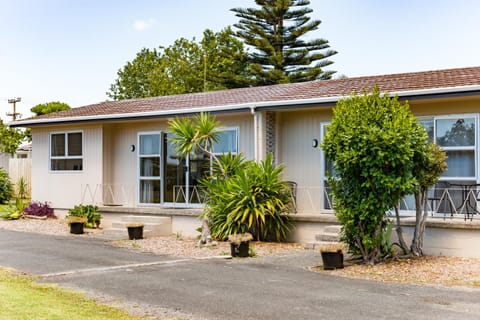 Waitangi Beach Units Motel in Paihia