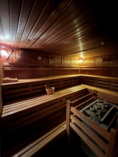 Sauna, Spa and wellness centre/facilities, Swimming pool