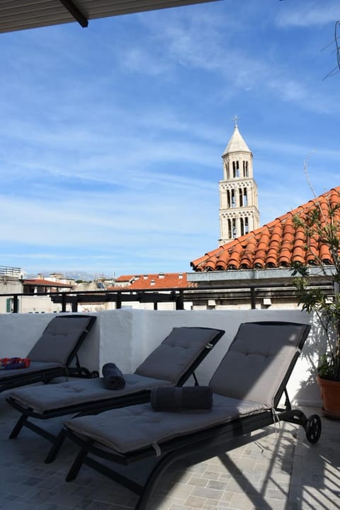 Balcony/Terrace, City view