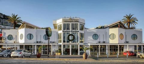 Commodore Suites Hotel in Simpson Bay