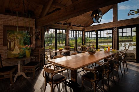 Dining area, Breakfast