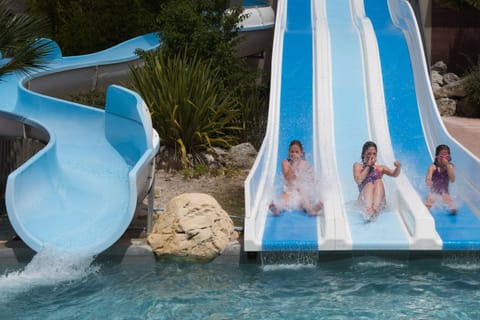 Aqua park, Swimming pool