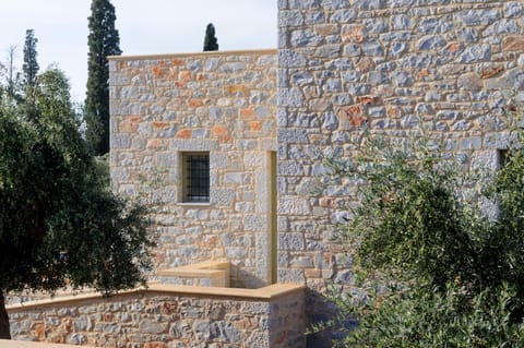 Nikoloudi Estate House in Messenia