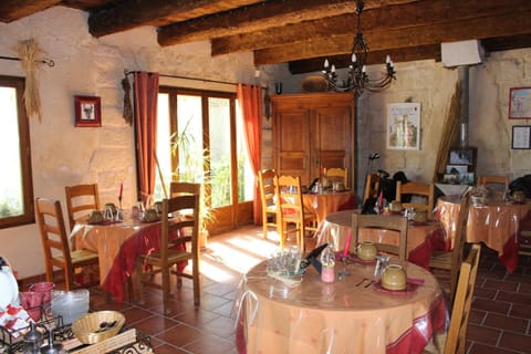 MANADE SAINT LOUIS Mas de La Paix Bed and breakfast in Saintes-Maries-de-la-Mer