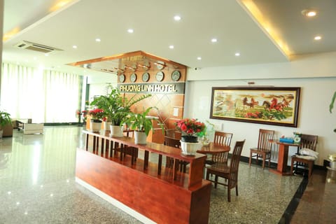Phuong Linh Hotel Hôtel in Hoa Hai