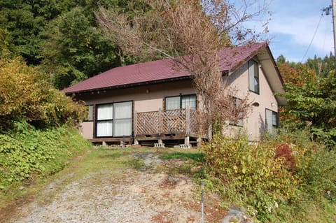 Chalet 別邸しろうま House in Hakuba