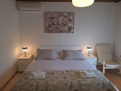 Holiday Home Leonida House in Dubrovnik-Neretva County