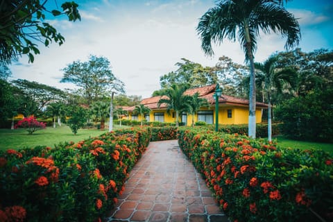 Papagayo Golden Palms Beachfront Hotel Hotel in Guanacaste Province