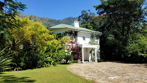 Property building, Facade/entrance, Natural landscape, Garden